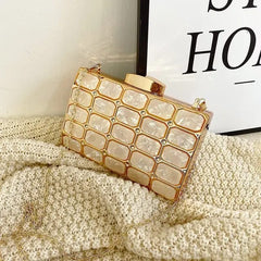 Peachy Puff Clutch